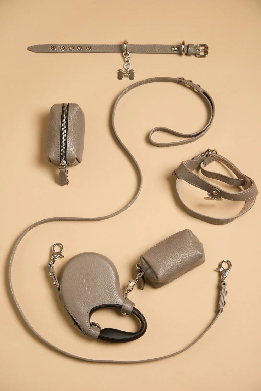 Leather collar "Dot"