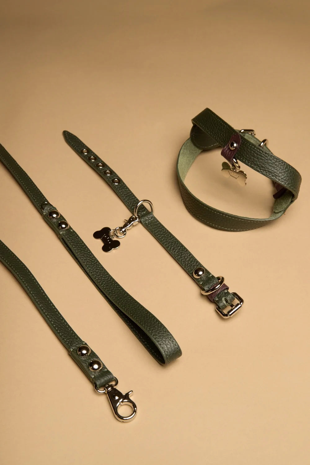 Leather collar "Dot"
