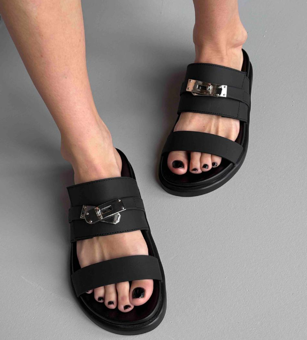R ONE sandals brown with a lock