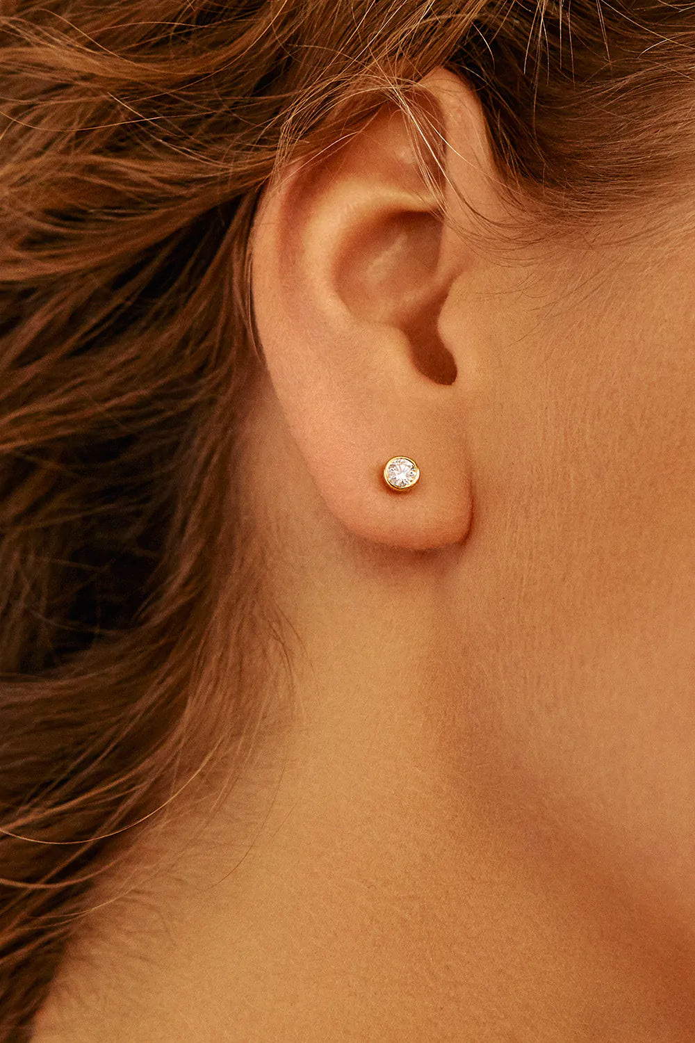 Diamond earrings, yellow gold