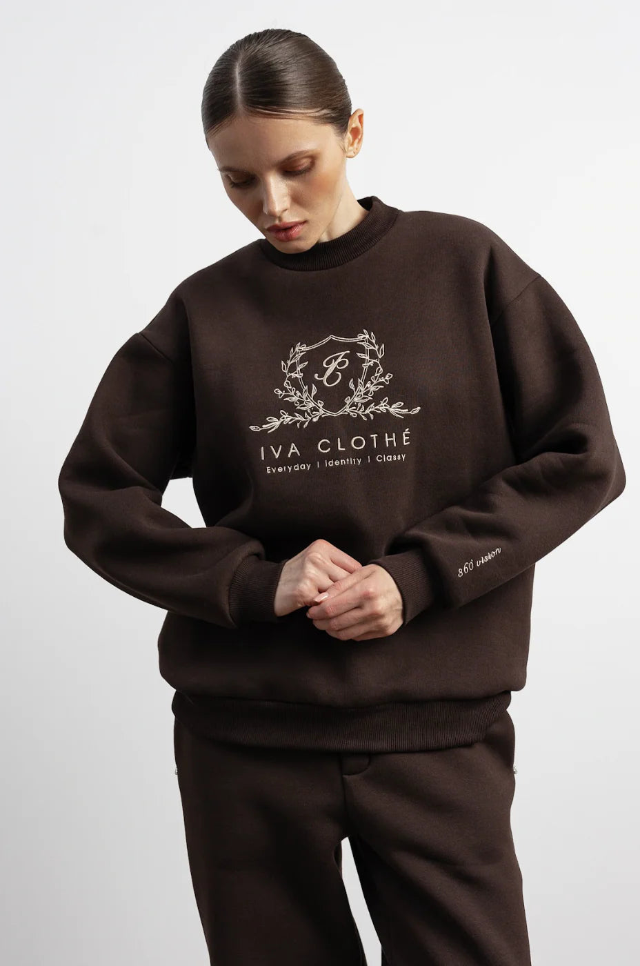 Світшот із вишивкою