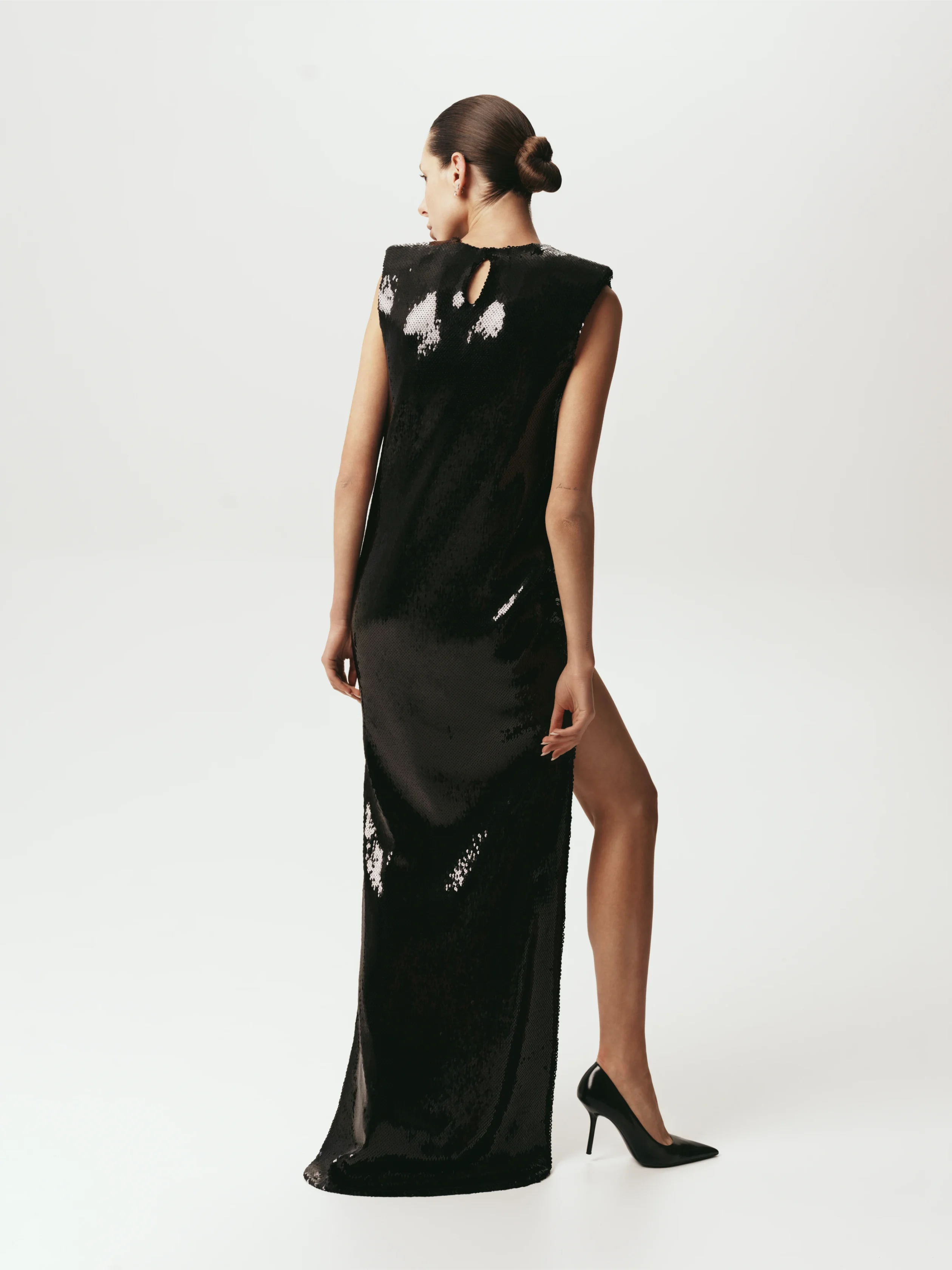 Dress with sequins - The Black Orient