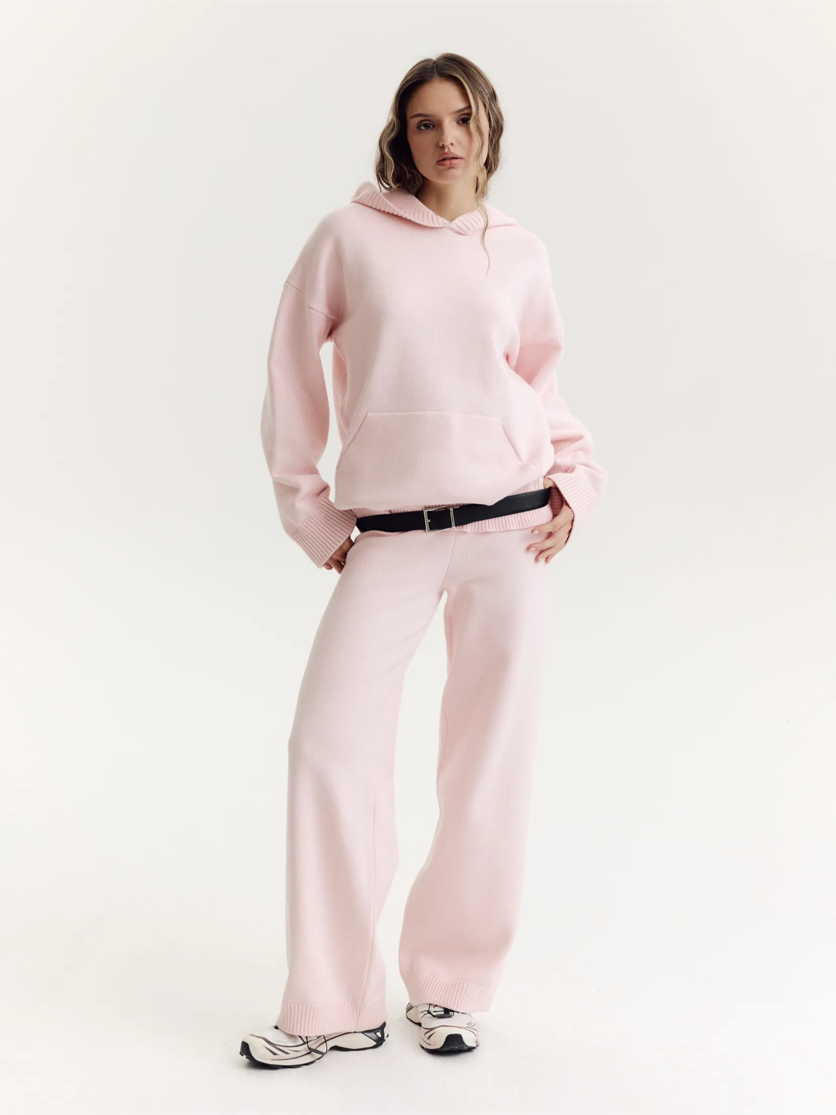 KNIT SET suit with elongated hoodie