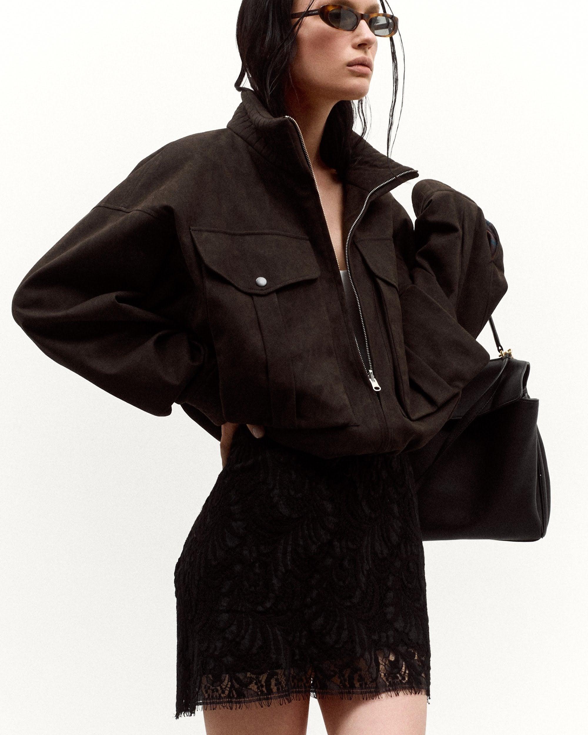 Cпідниця мереживо чорна