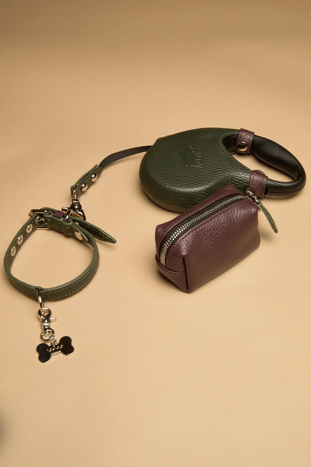Leather collar "Dot"