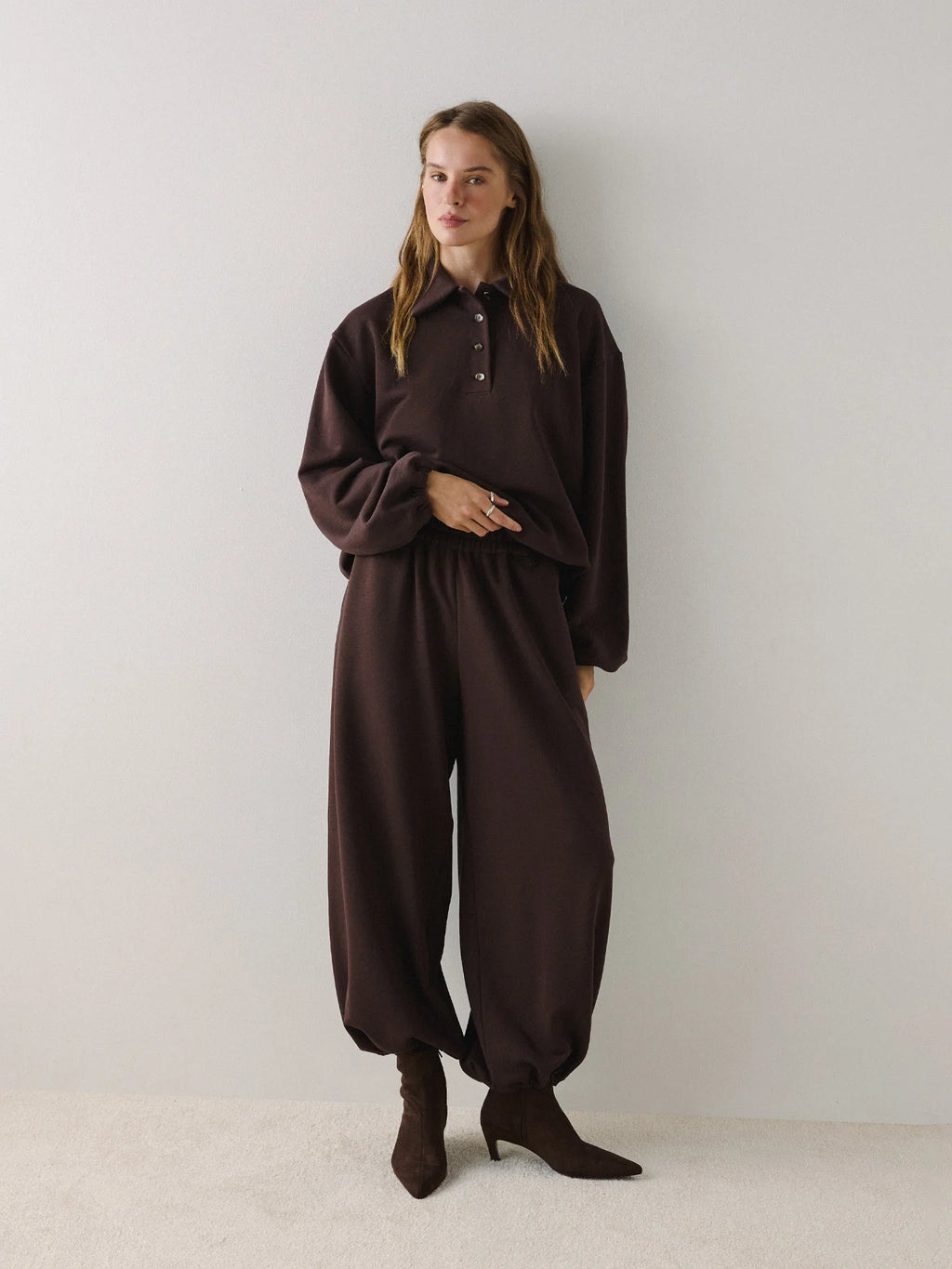 Basic elasticated trousers