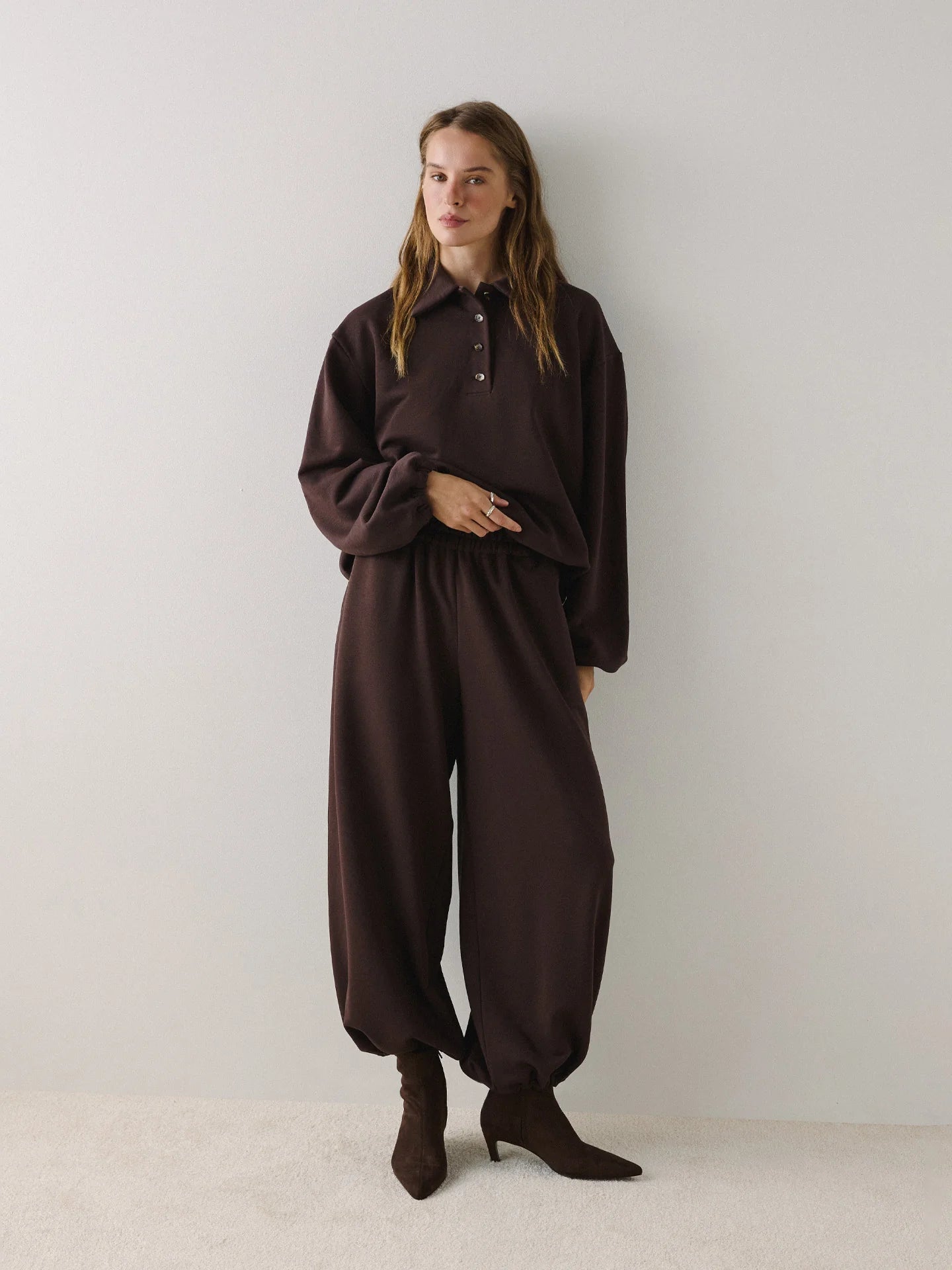 Basic elasticated trousers