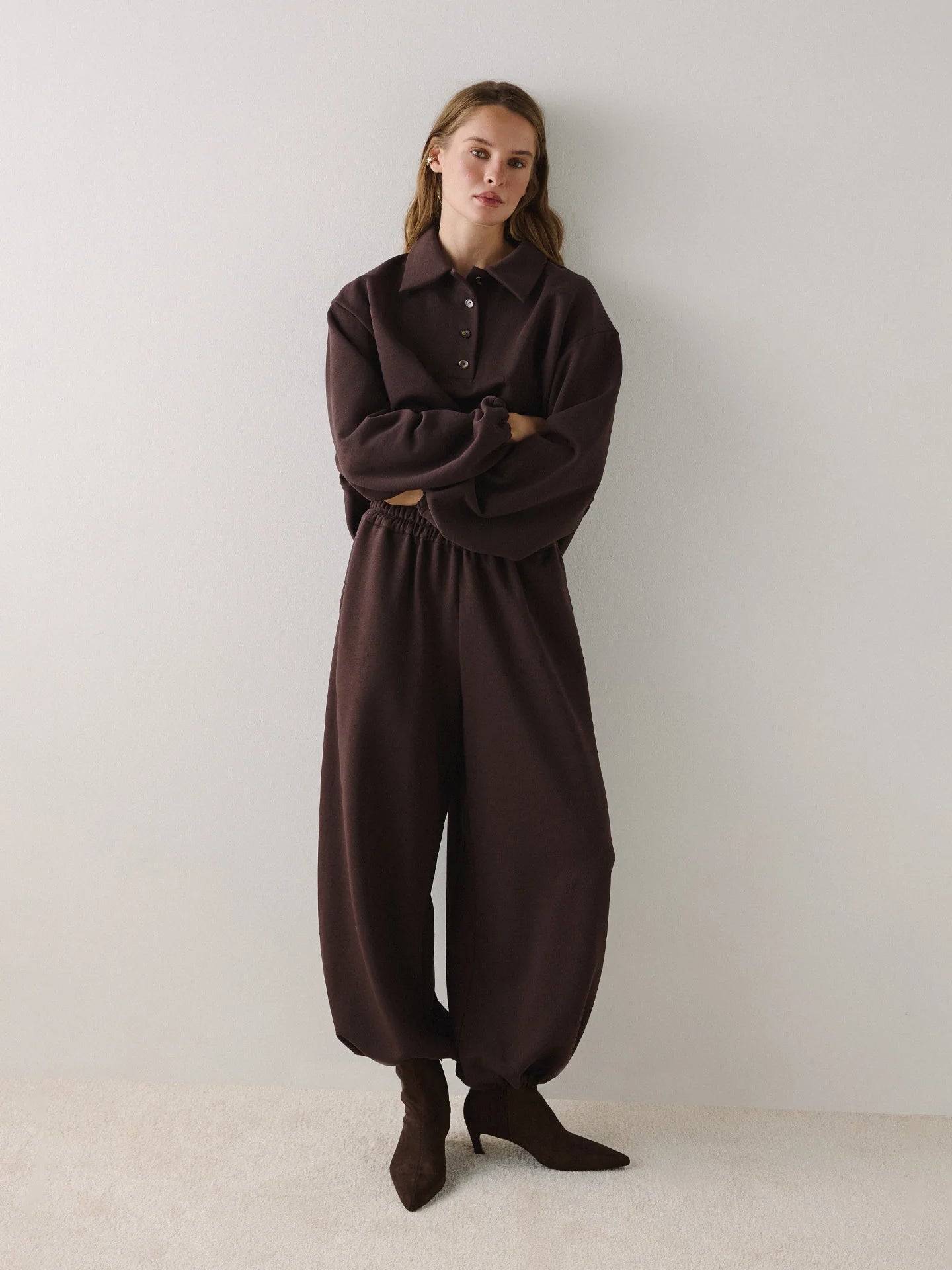 Basic elasticated trousers