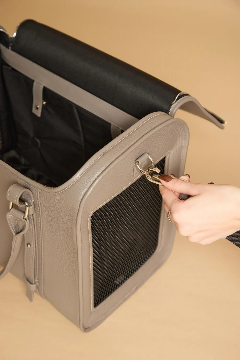 Leather airline carry-on bag "Avia-carrier"
