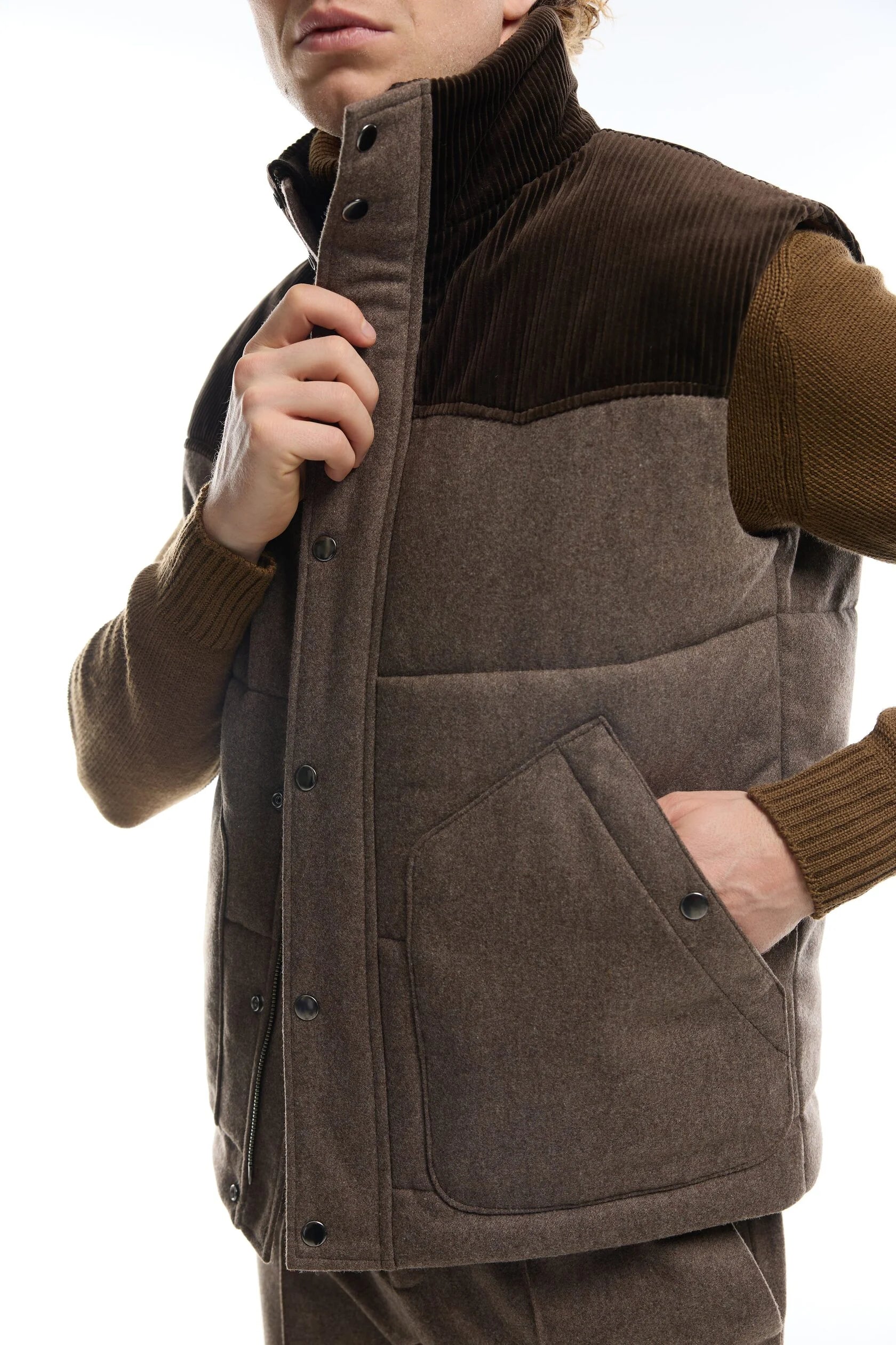 Wool vest with corduroy inserts (brown)