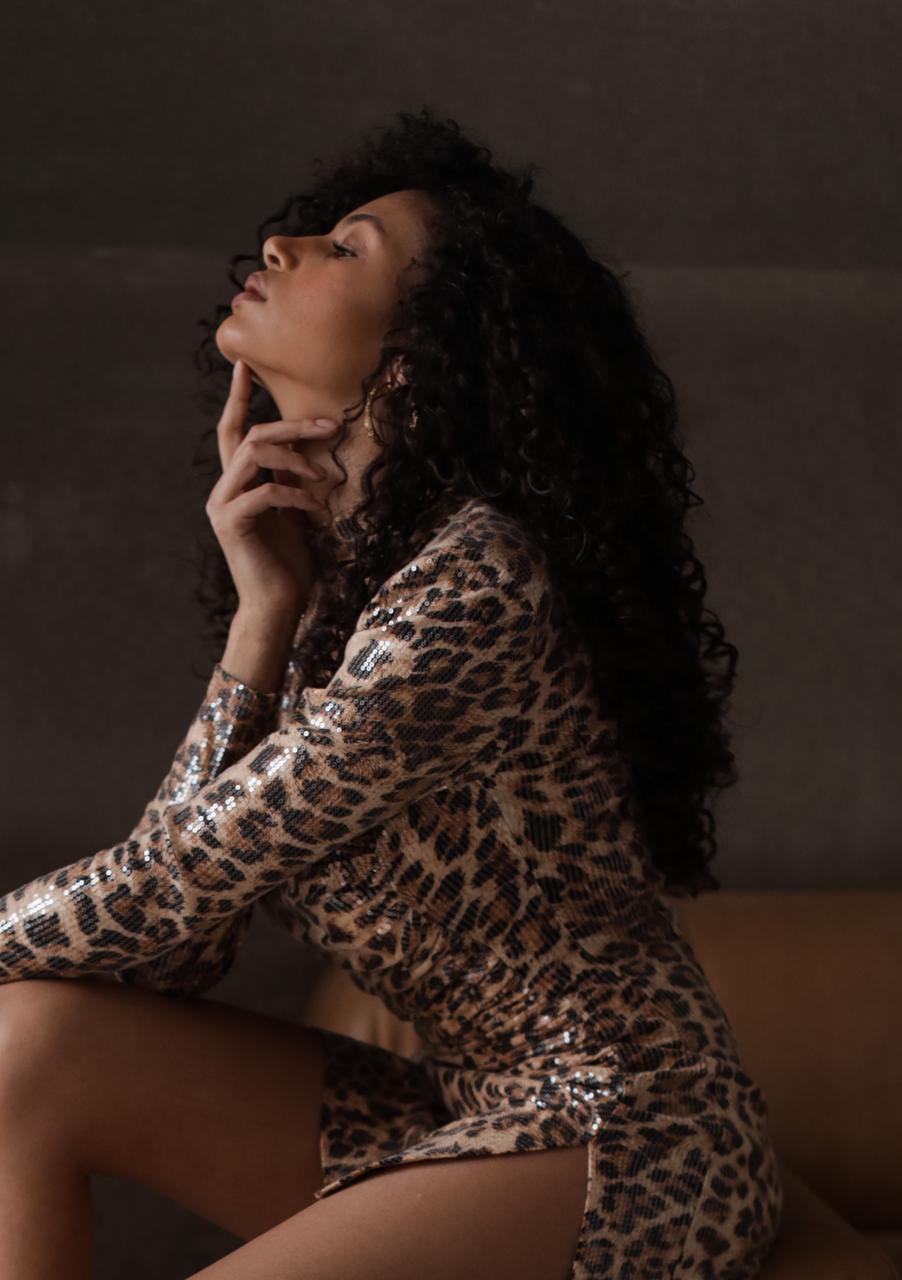 МІНІ-СУКНЯ З ЛЕО ПРИНТОМ