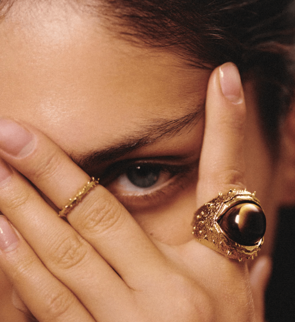 K13 Перстень JEWERLY LAB Каштан з латуні покритий 24 каратною позолотою та плодом з тигрового ока / тигрове око 22.86 кт