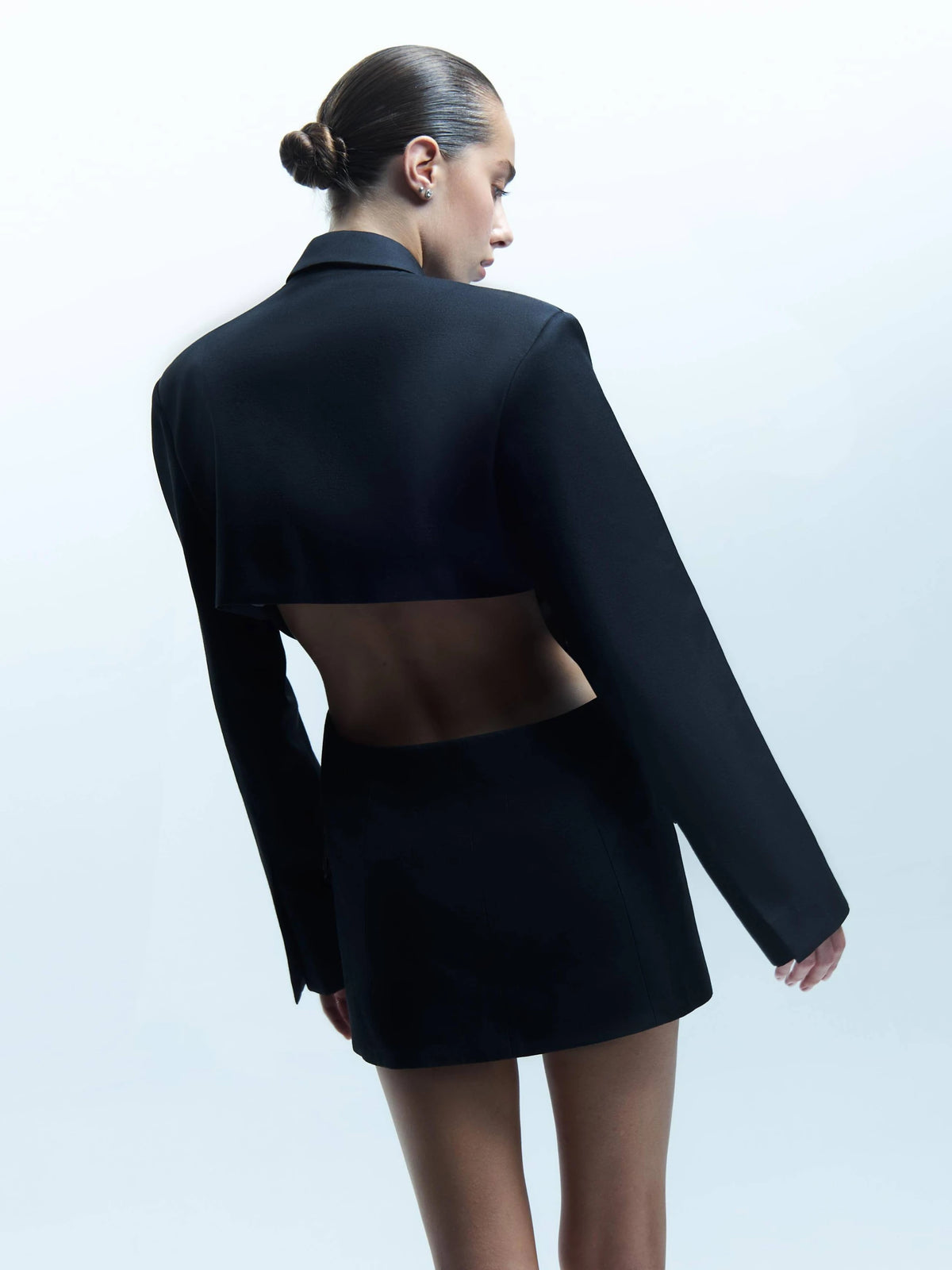 Сукня-піджак з відкритою спиною - фото 2