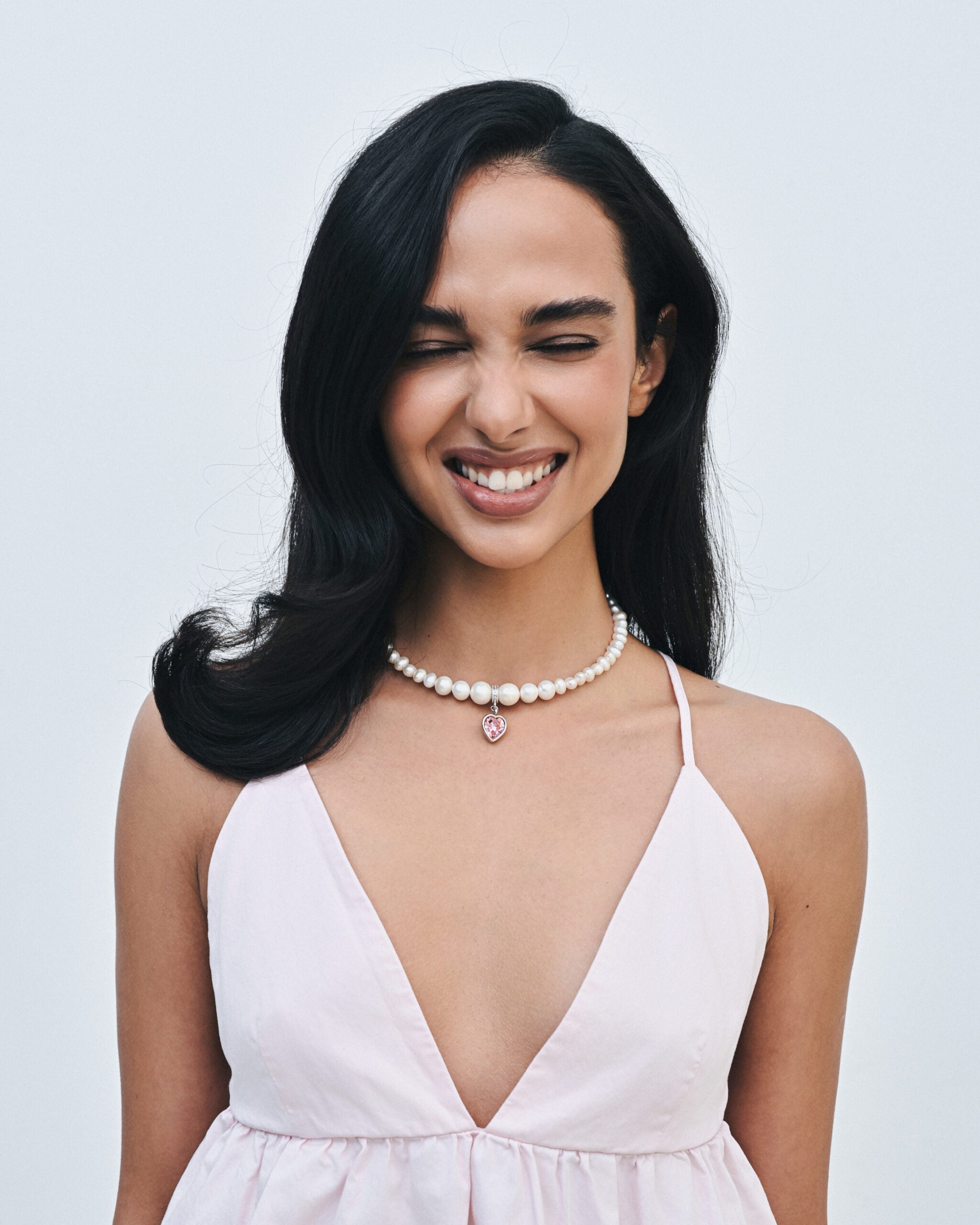 PEARLS CHOKER WITH HEART - фото 47