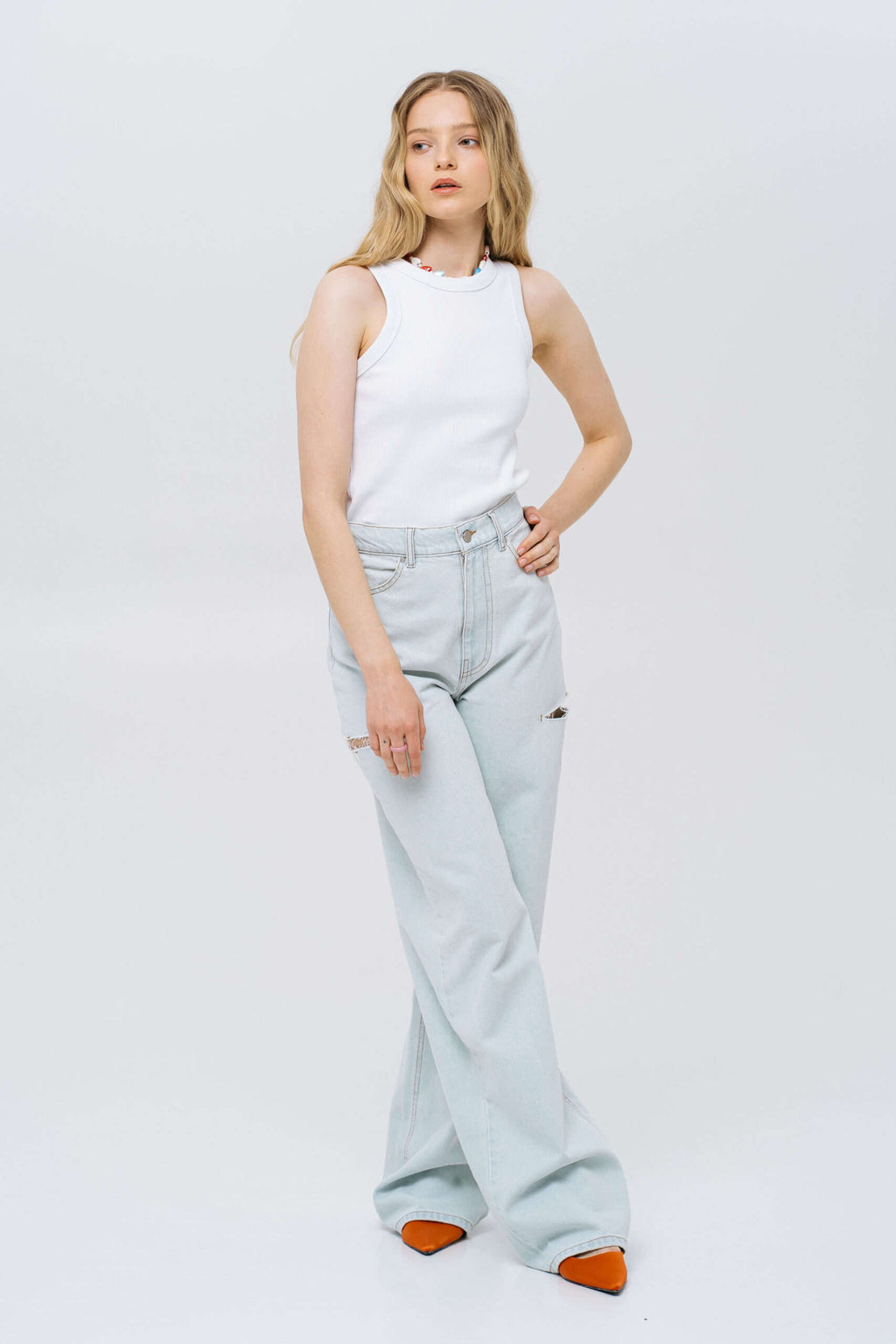 Light Blue Jeans with rips - фото 4