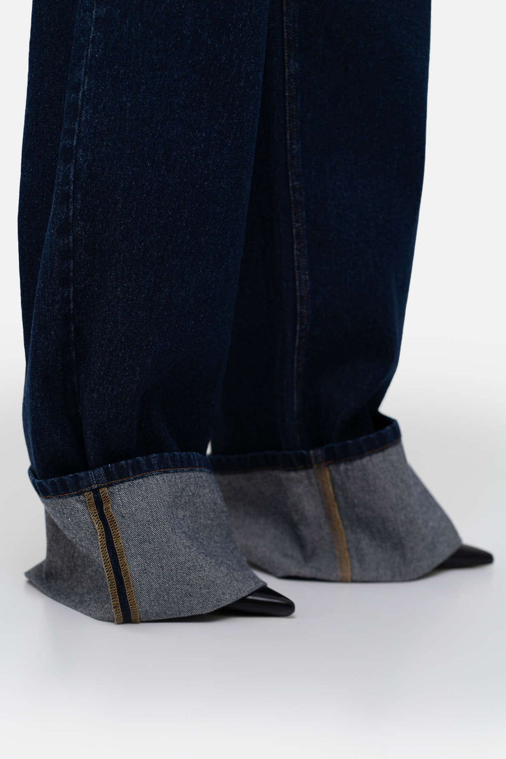Roll-Up Jeans - фото 3