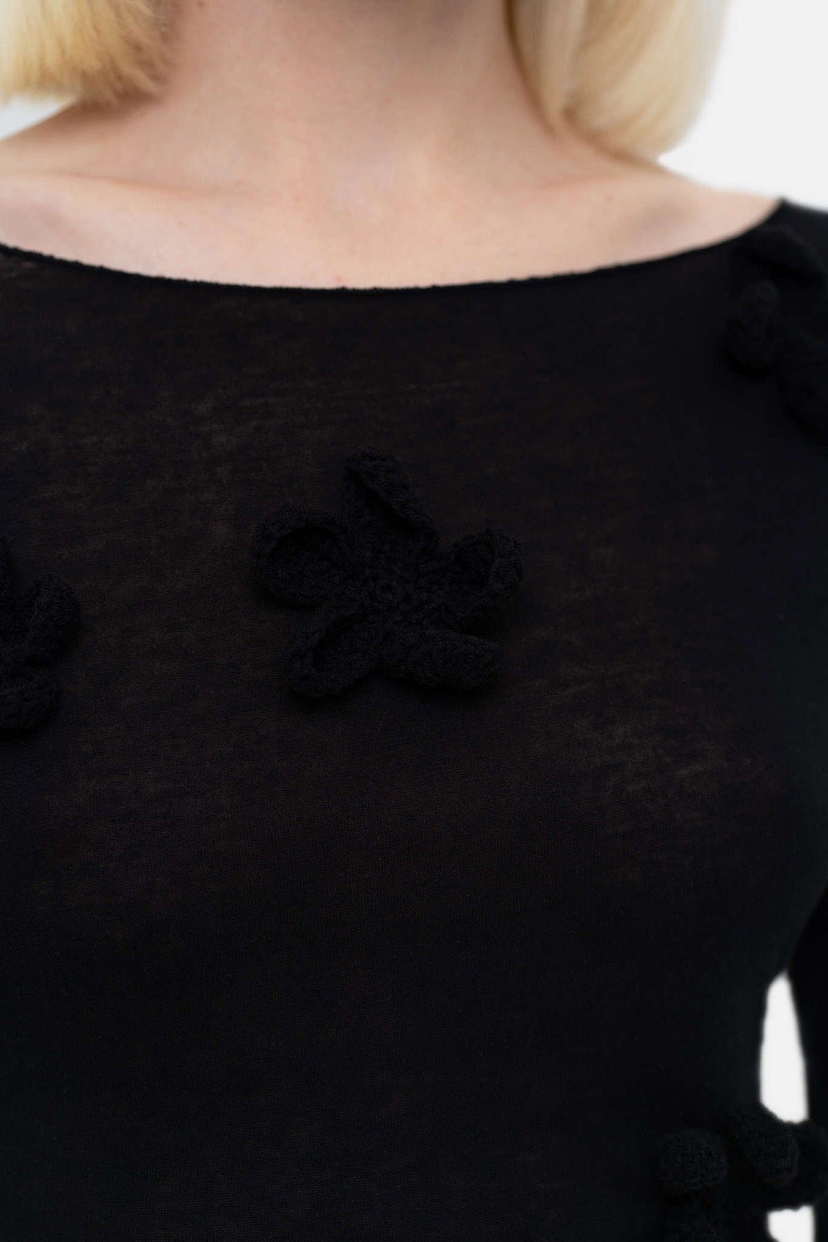 Black Blouse with Crochet Flowers - фото 3