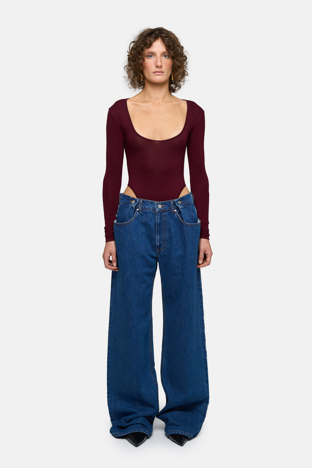 Jeans with Oversized Pockets - фото 1