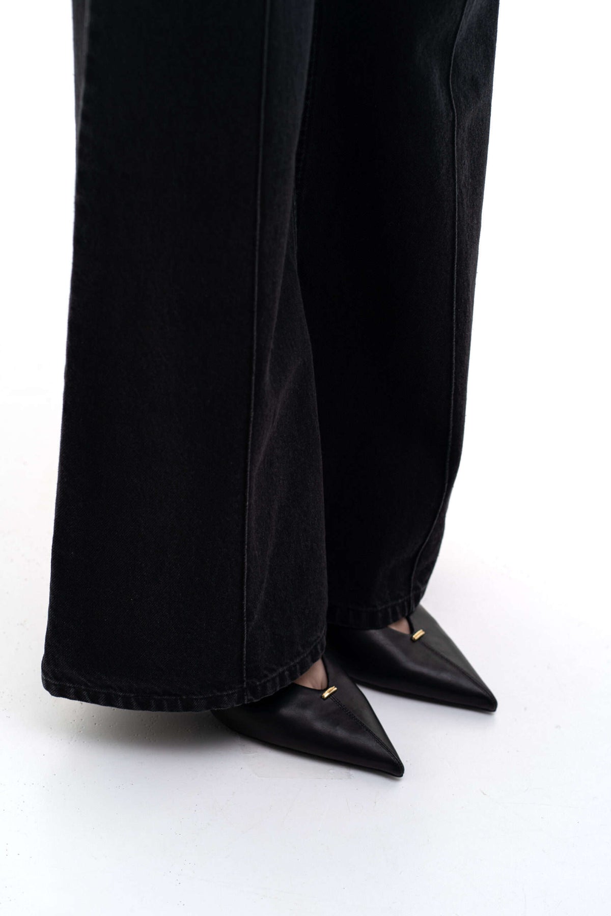 Black Flared Jeans - фото 3