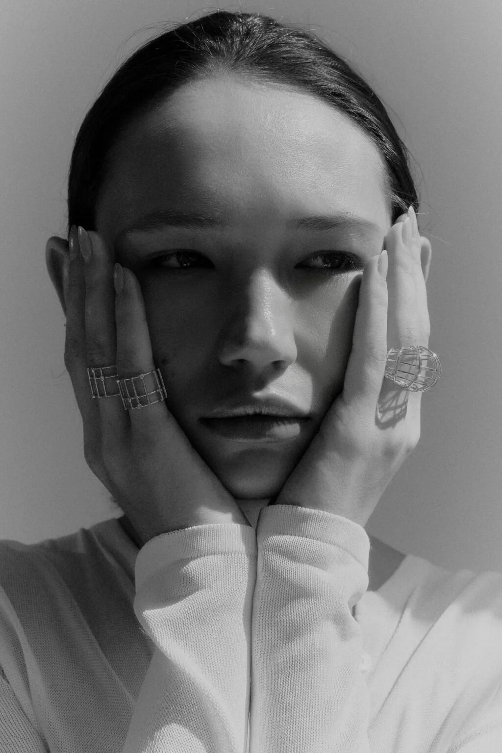 Ring Grid W. Diamond