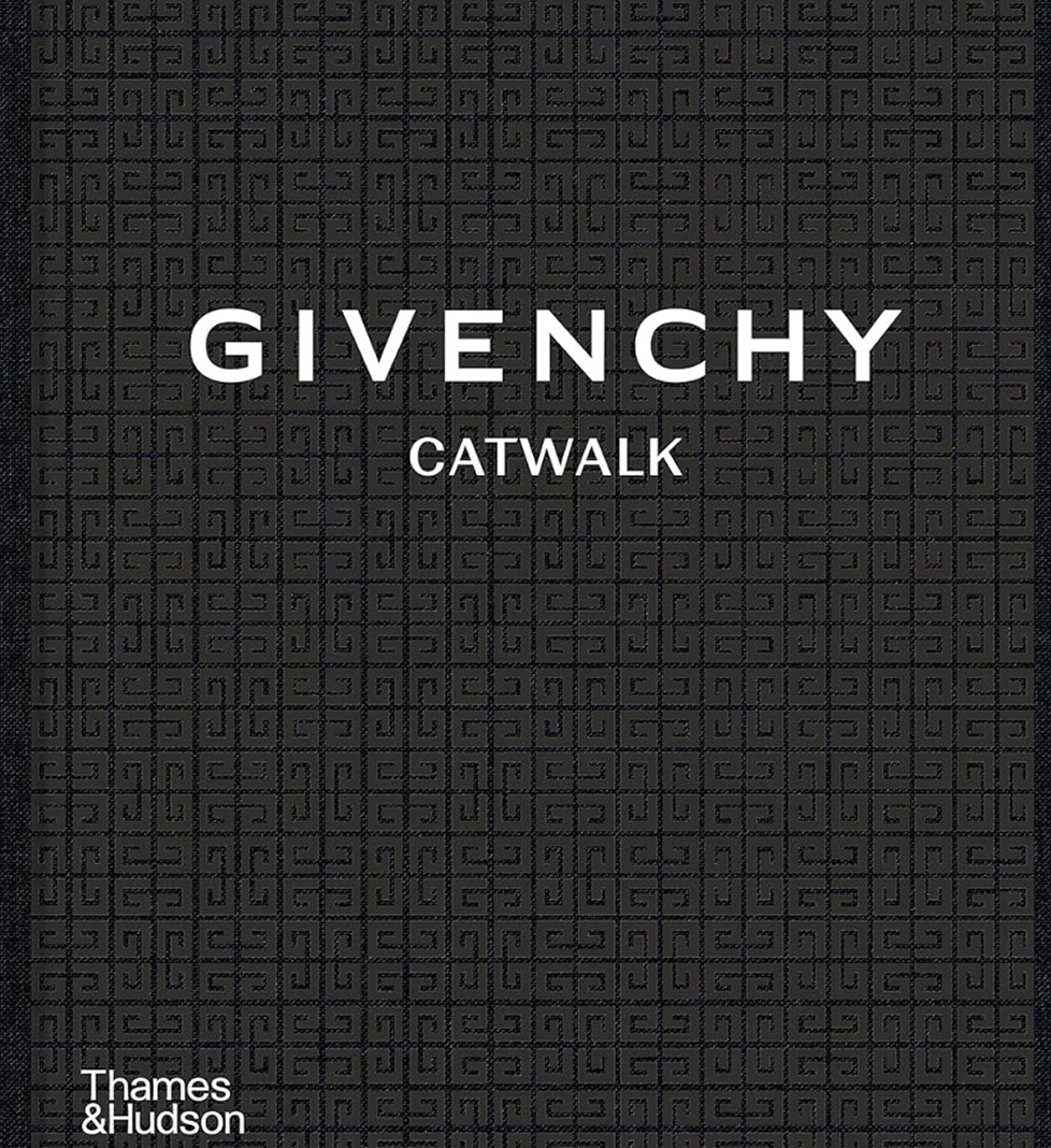 Книга CATWALK Givenchy Thames and Hudson