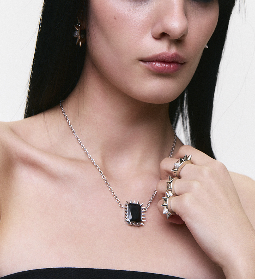 Намисто Grains De Verre "RUE CAMBON" Silver Black
