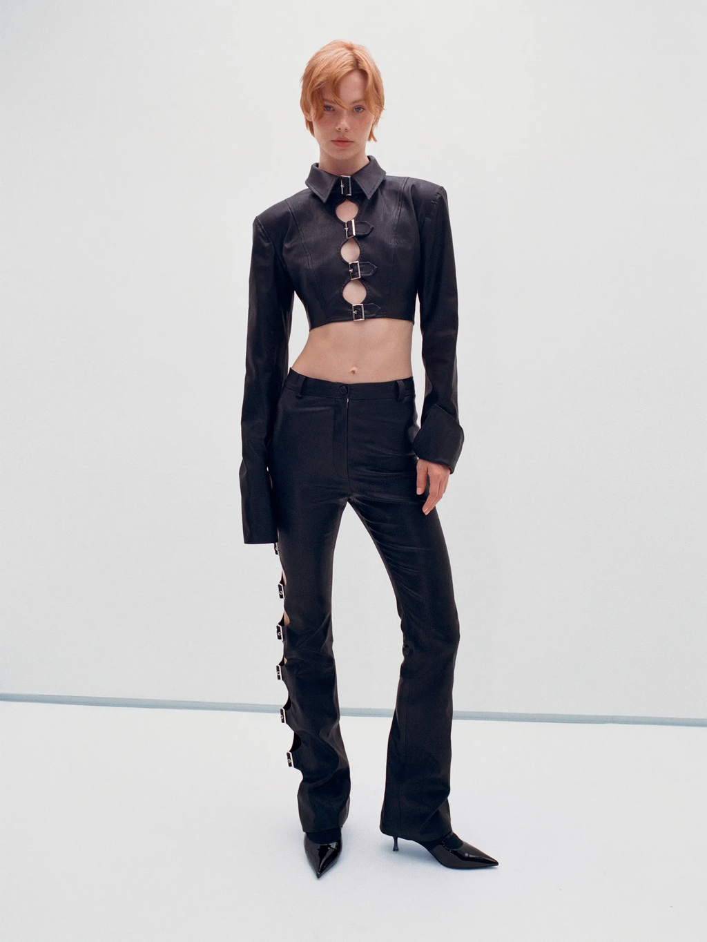 Cropped jacket made of eco-leather