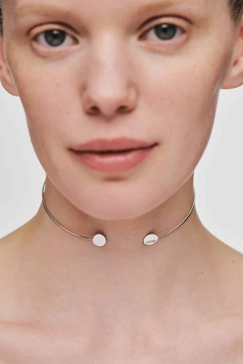 Choker, clubs