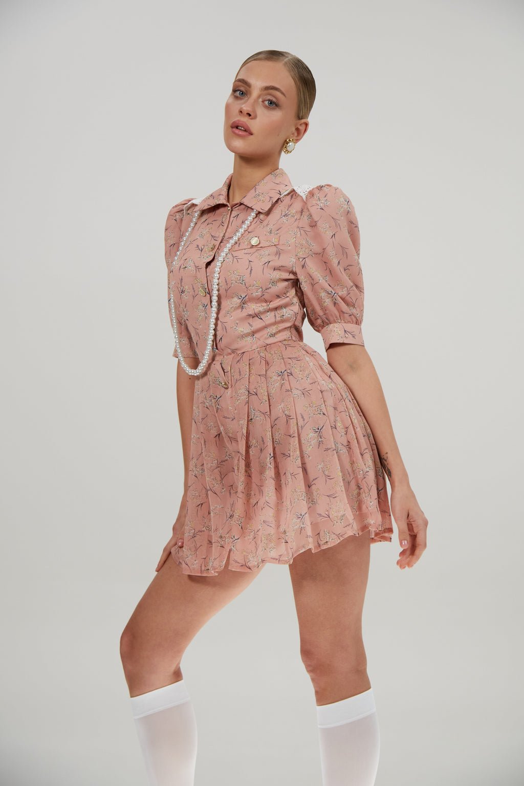 РОЖЕВА ШИФОНОВА КОРОТКА СУКНЯ З БІЛИМ МЕРЕЖИВОМ