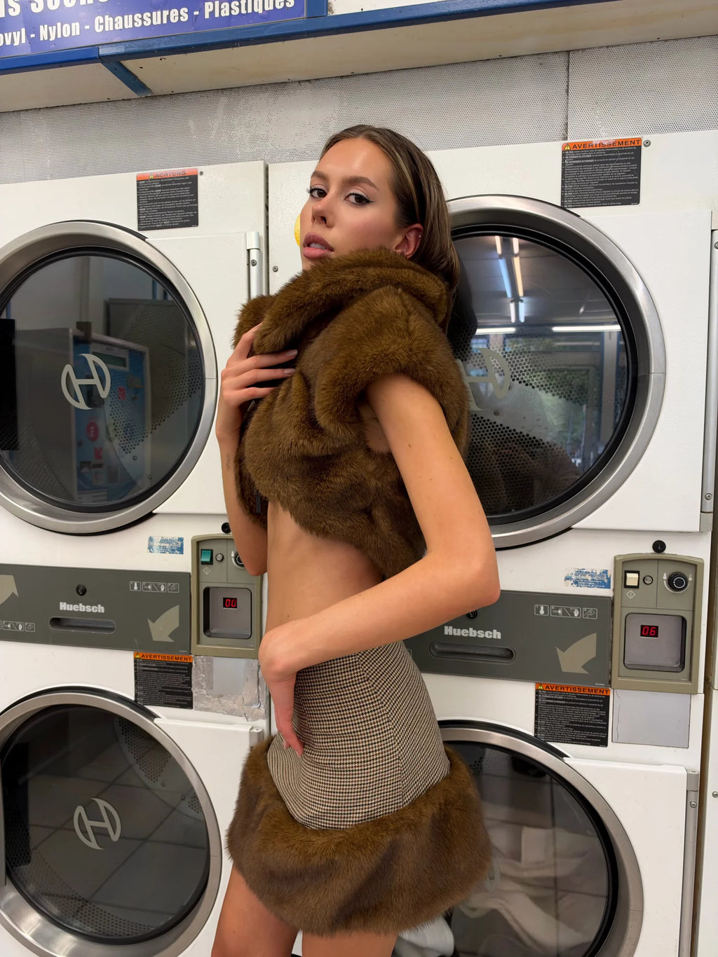 Faux Fur Mini Skirt - фото 4