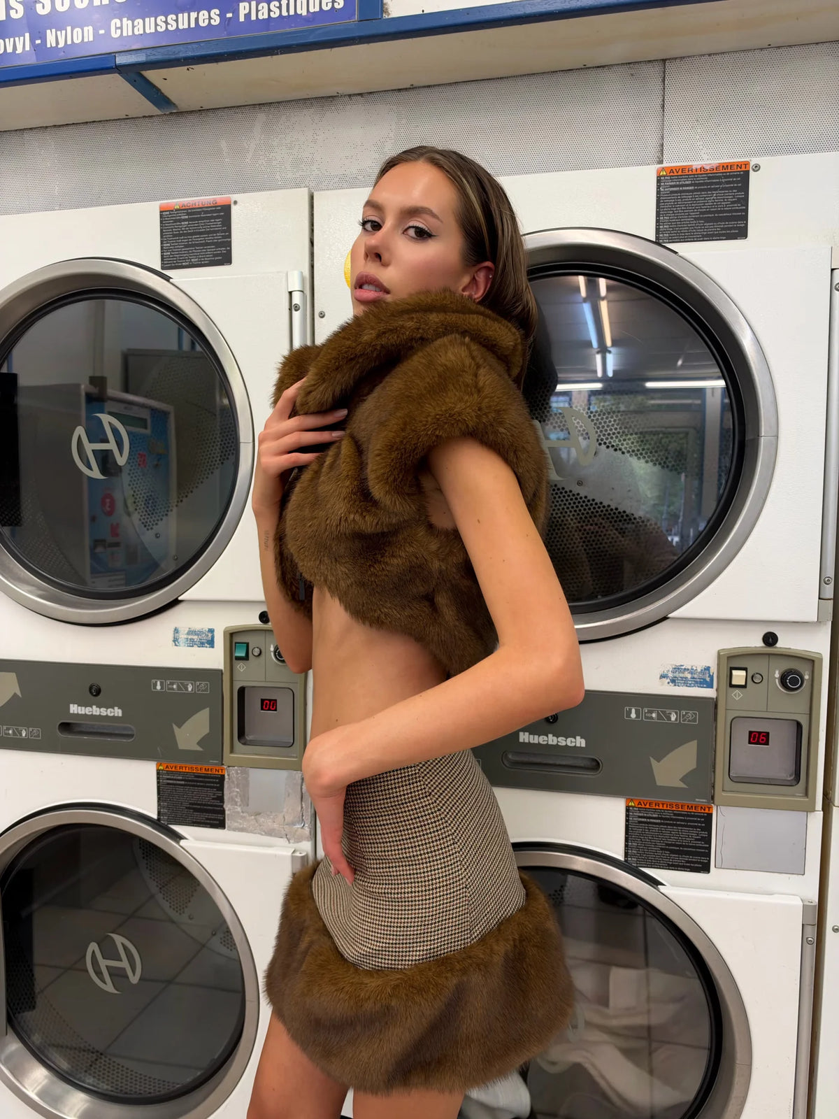 Faux Fur Mini Skirt - фото 4