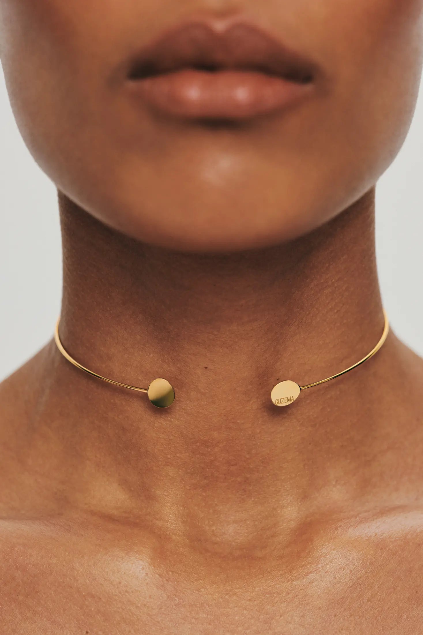 Choker, clubs