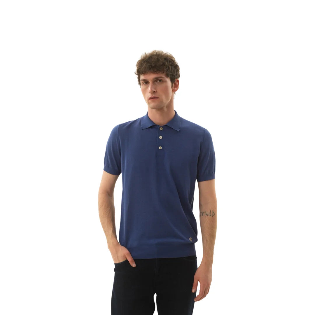 Short-sleeved button-down polo shirt