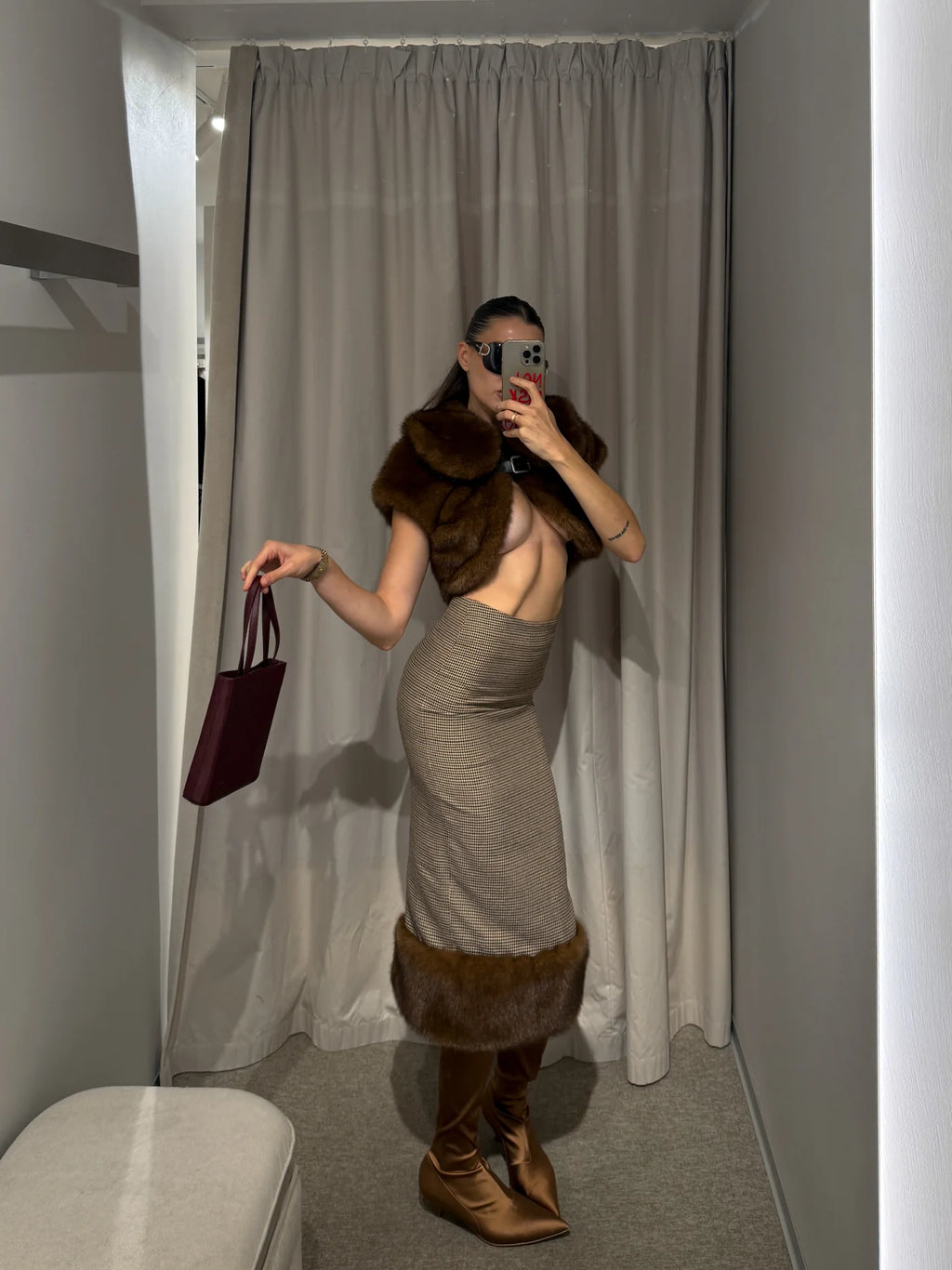 Faux Fur Midi Skirt - фото 5