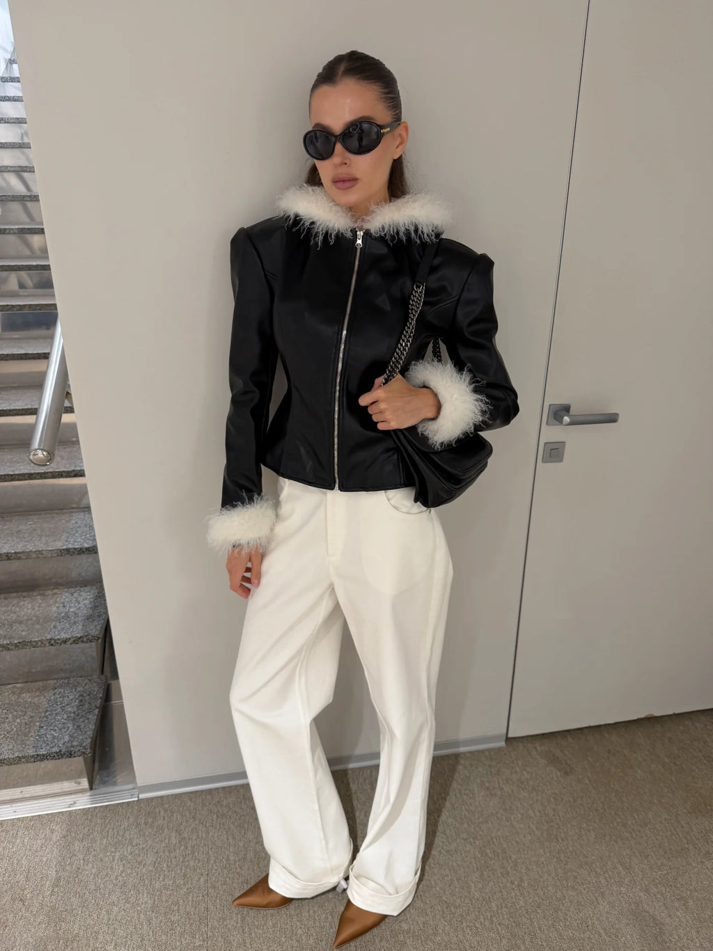 Faux Leather Jacket with Fur - фото 3