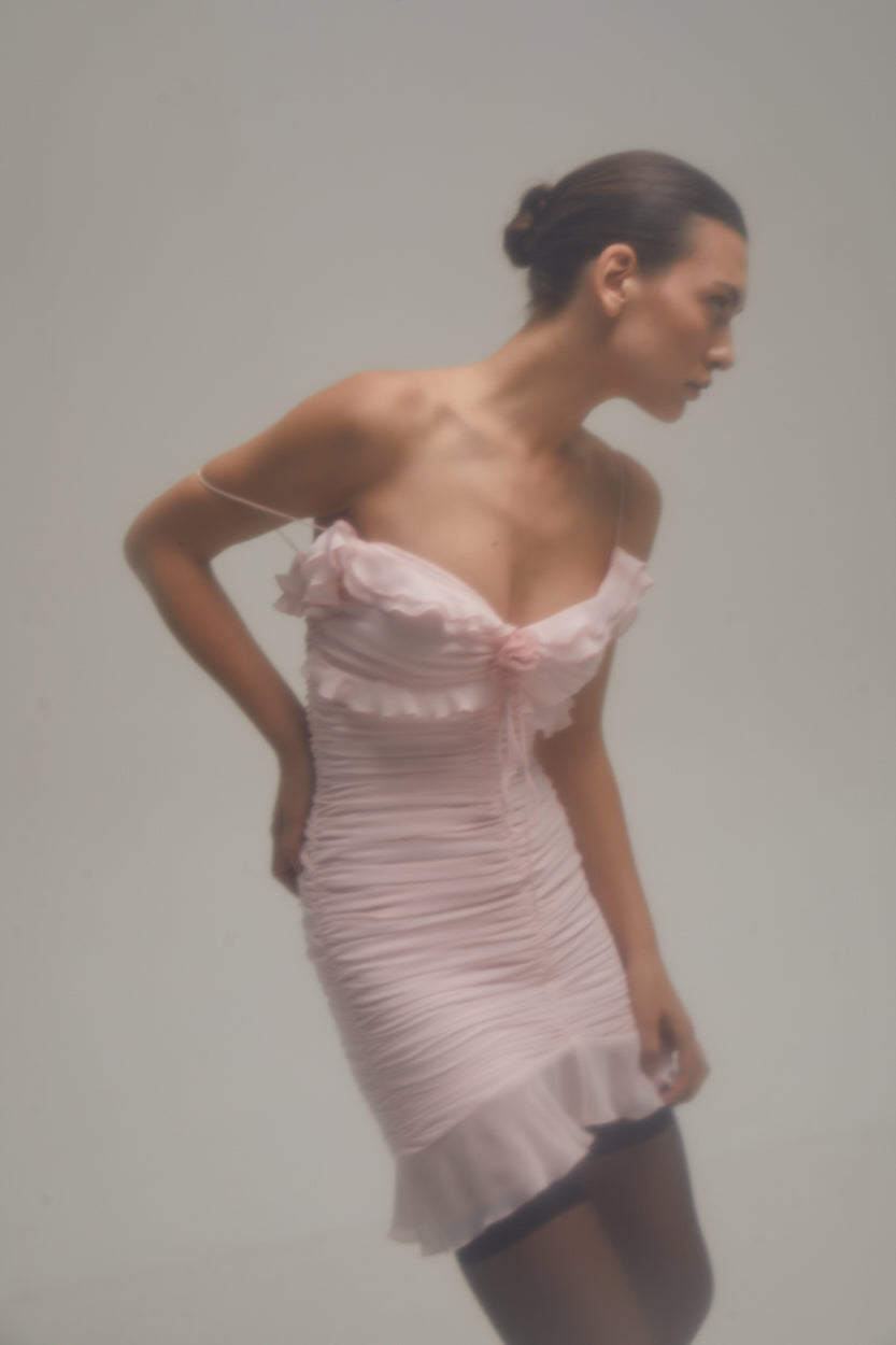 РОЖЕВА КОРОТКА ШИФОНОВА ДРАПІРОВАНА СУКНЯ