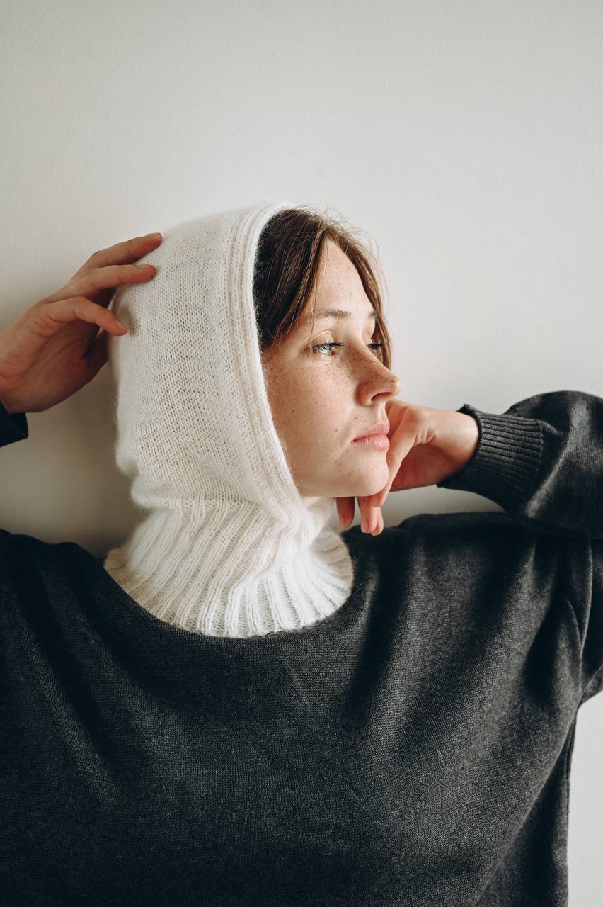 Basic angora hood – handmade