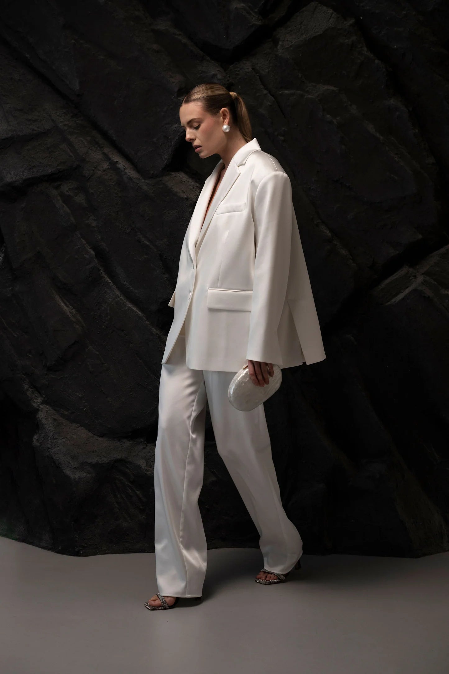 Брюки атласні