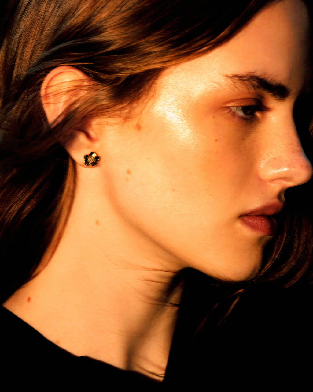 K40 Chestnut Flower Earrings made of brass covered with 24 carat gold plating