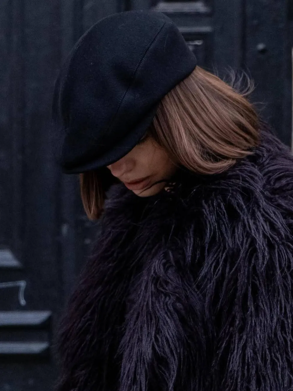 Flat Wool Cap – Black