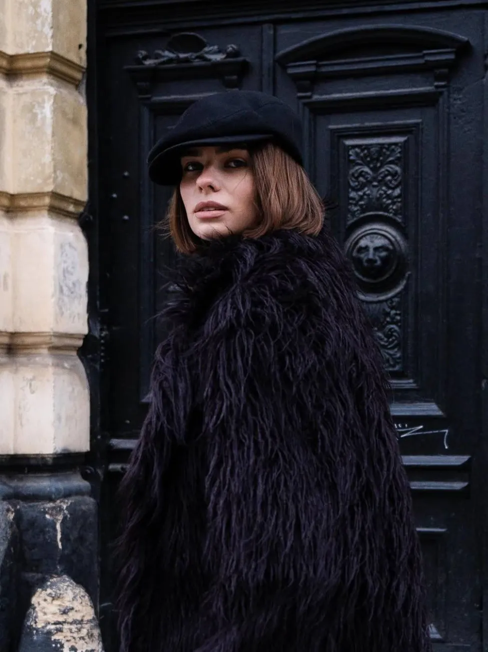 Flat Wool Cap – Black