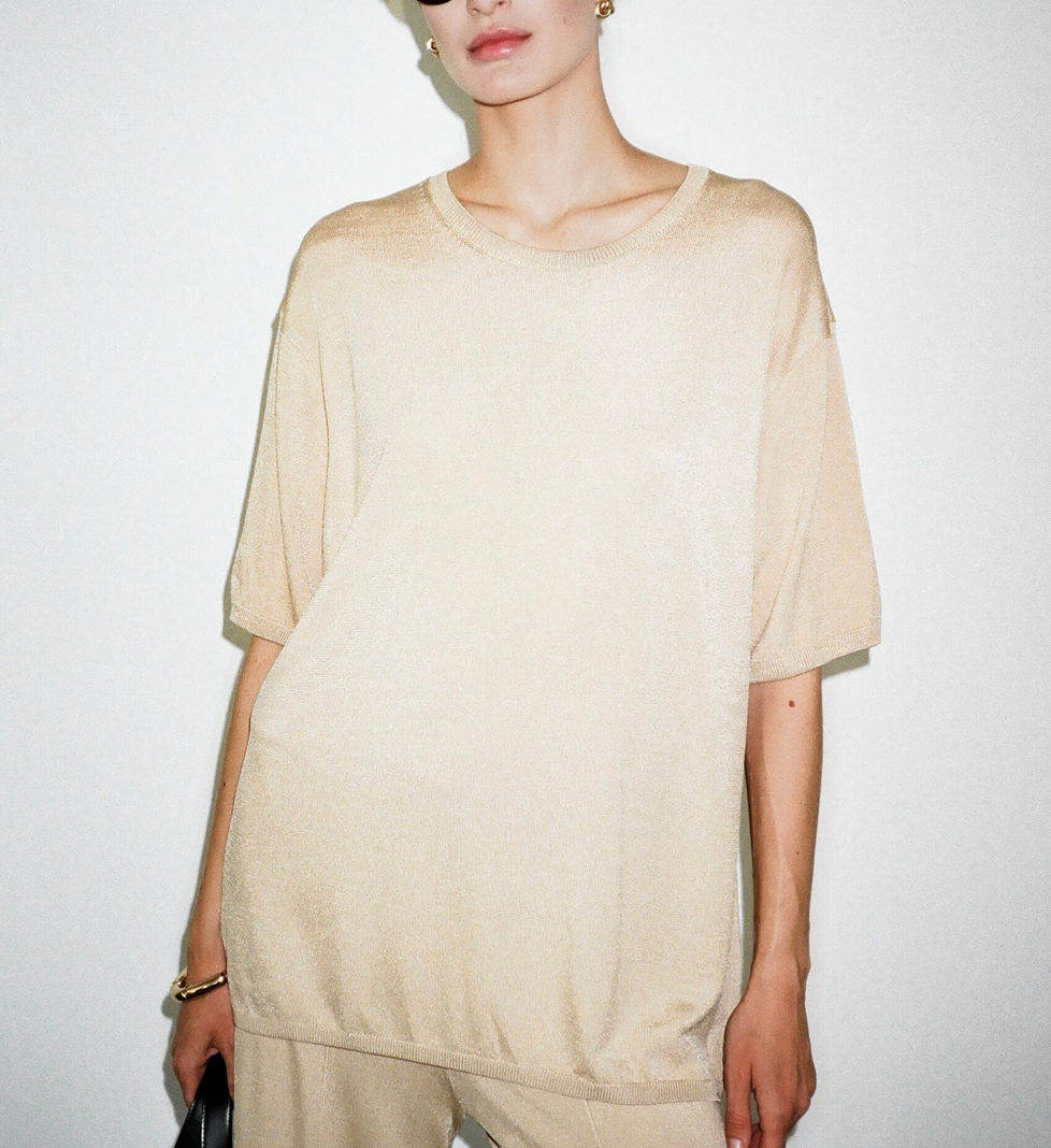 Трикотажна бежева футболка Katerina Kvit з віскози