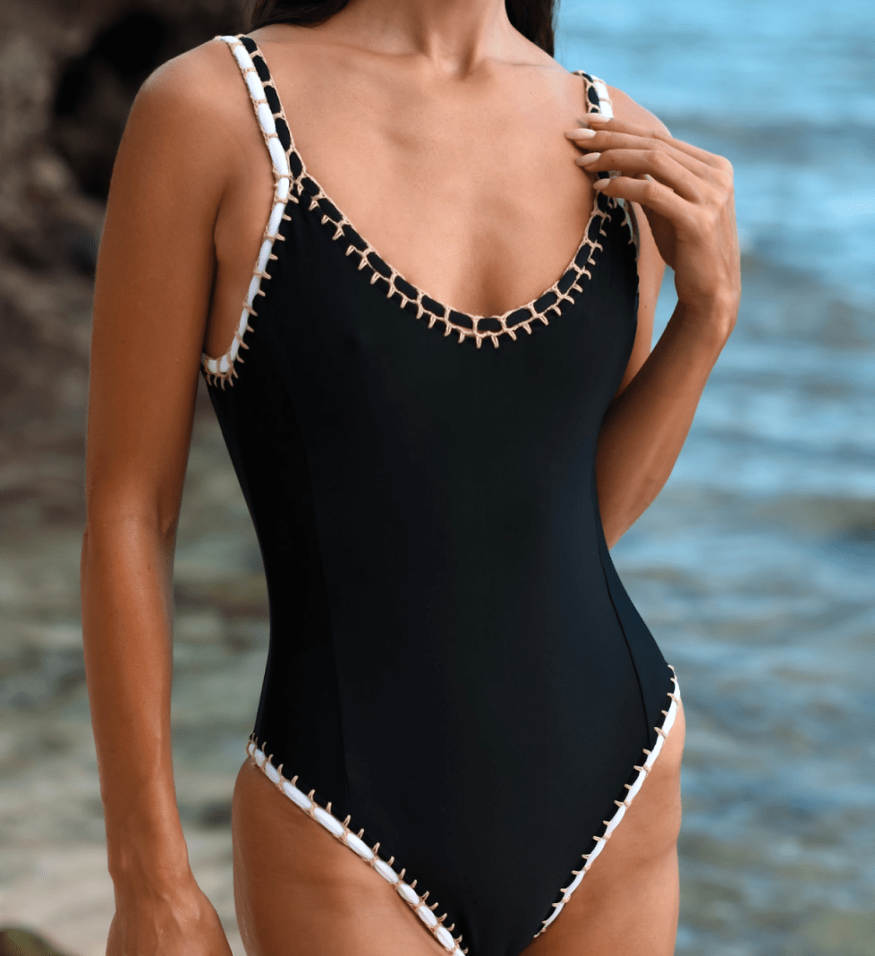 Купальник BALIMOON LINDA цільний у чорному кольорі