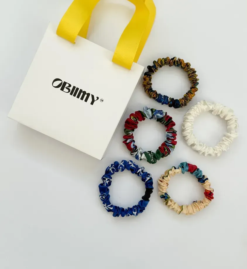 Міні-резинка OBIIMY для волосся із шовку в асортименті