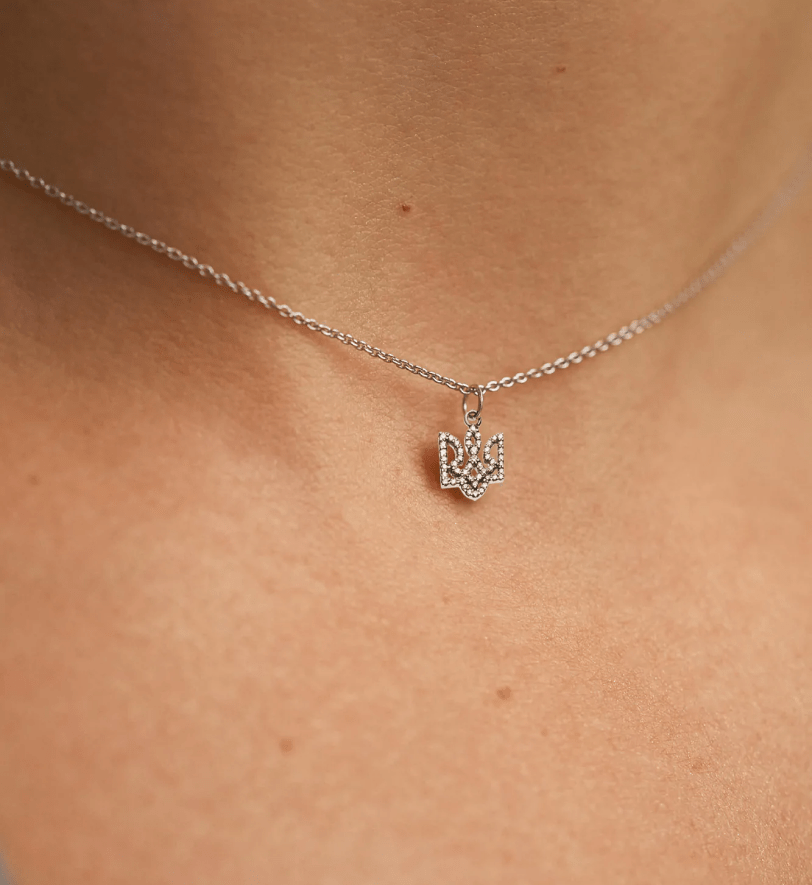 Кольє GUZEMA Тризуб із діамантами White Gold