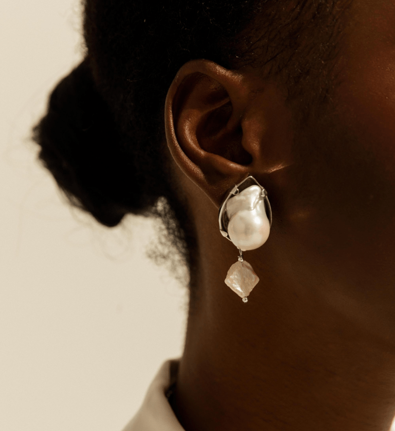 Grains De Verre "ODESA" Clip Earrings Gold