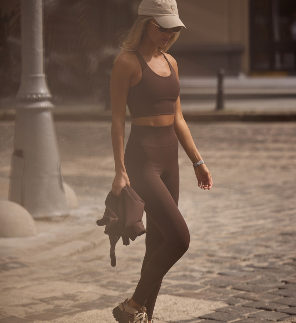 Топ L’essence Studio Racer Espresso