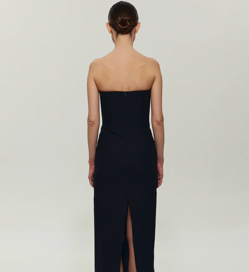 Чорна сукня максі з пір'ям по низу SEMENENKO