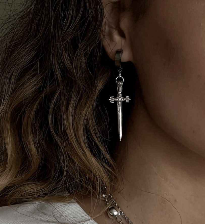 Сережки Grains De Verre "SWORD" Silver