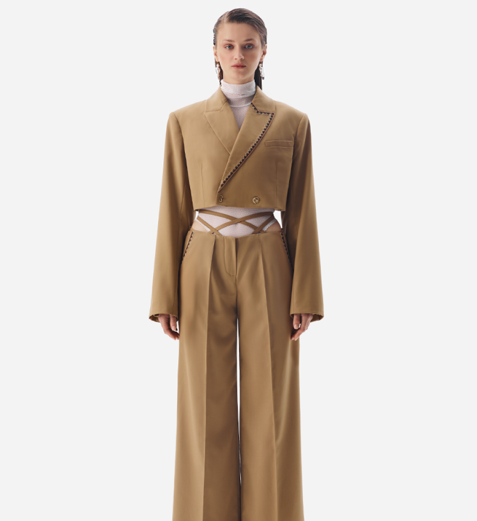 Блейзер TONiA короткий з вишивкою camel